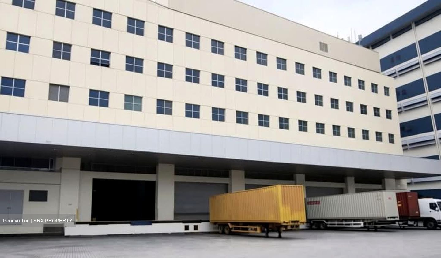 Tentat Districentre (D22), Warehouse #577743421